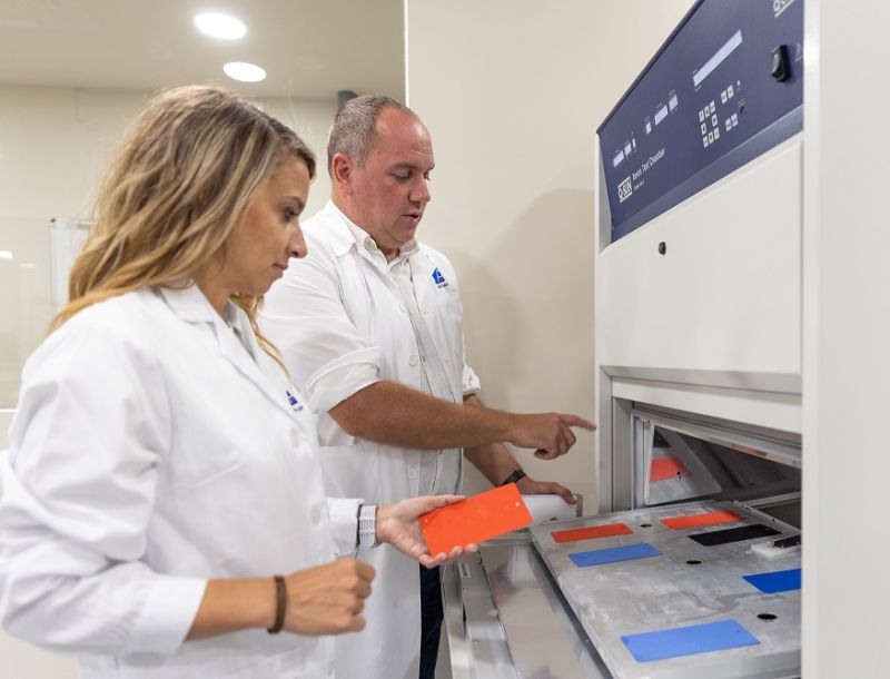 Q-SUN氙灯耐候老化测试箱适用于新能源汽车耐候老化测试