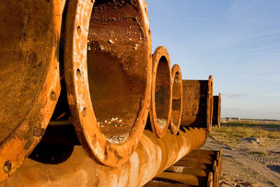 人造大气中的腐蚀 - 加速腐蚀试验,包括在湿度循环和间歇喷洒盐溶液的受控条件下暴露