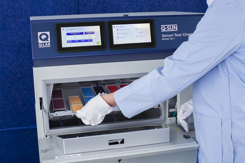 在Q-SUN Xe-1氙灯试验箱中运行ASTM D3424