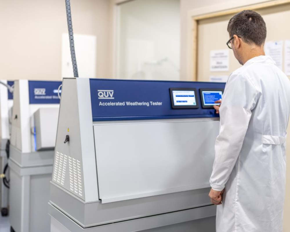 QUV紫外光加速老化试验机